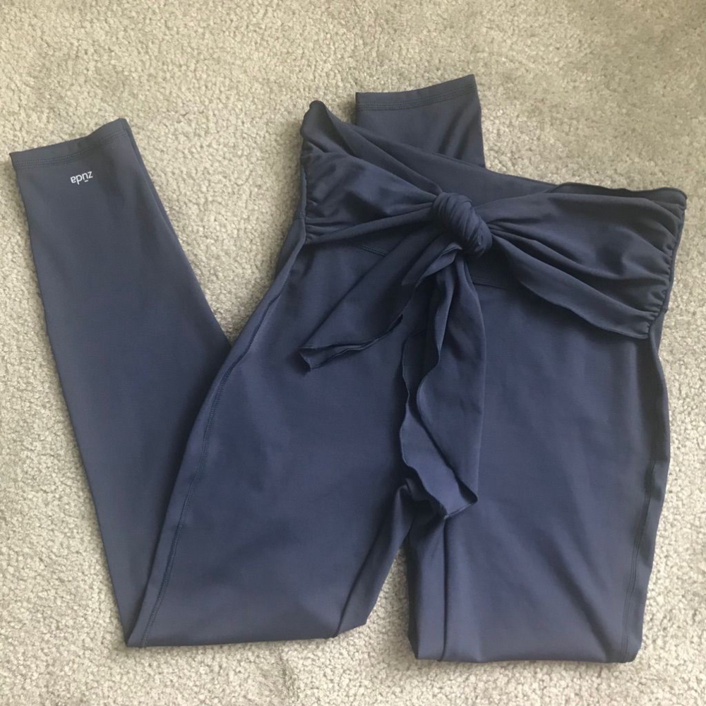 EUC Zuda Z-Move Navy Full Length Leggings with Tie Waist | Size Medium